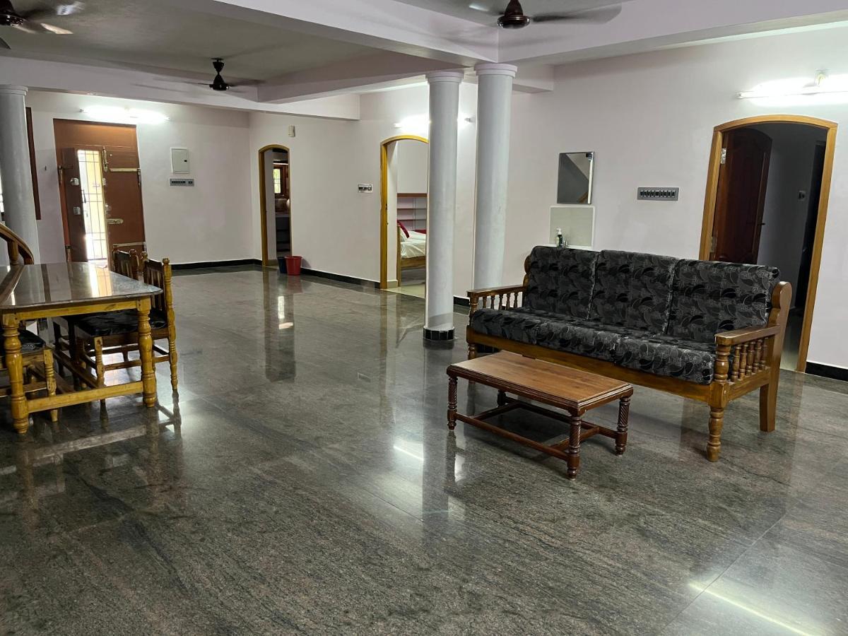 Tulip Villa 3Bhk 2Bhk And 1Bhk Located Near Chunnambar Boat House And Paradise Beach Pūrnānkuppam Exterior foto